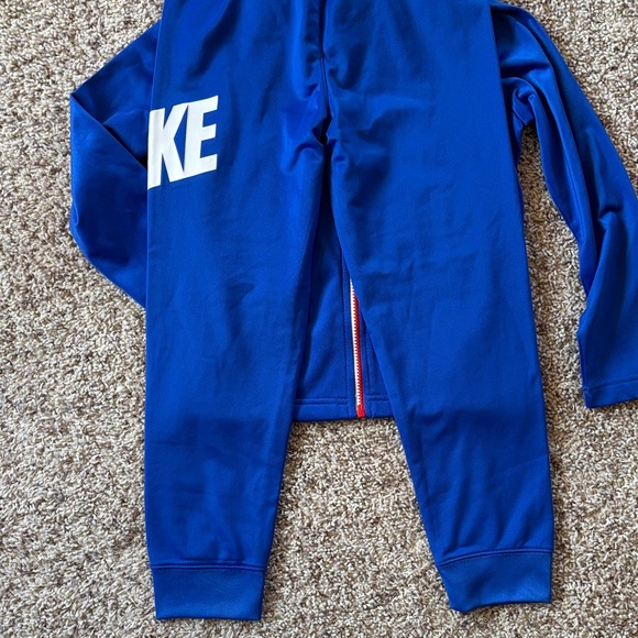 Nike Kids Jogger Set - Picture 6 of 6
